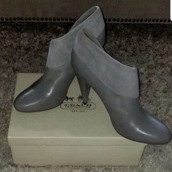 Boots - Picture 3 of 6